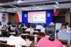 进修国度层政策导向取先辈经验 